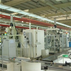 �l�͙C�b�侀 Engine Assembly Line